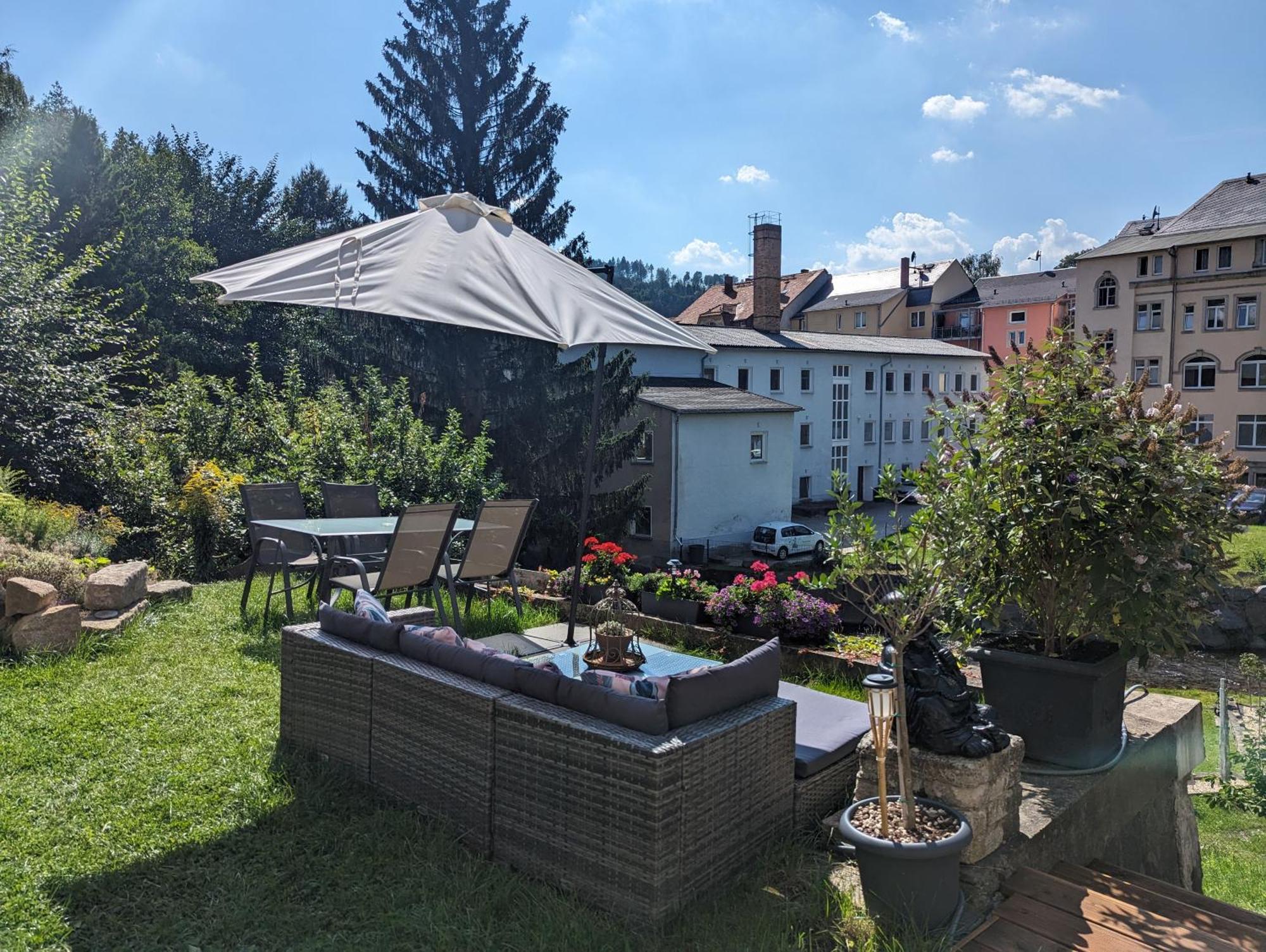 Hw2B - Urlaubsmagie - Wohlfuehlwohnung Mit Balkon, Pool, Sauna & Terrasse Sebnitz Εξωτερικό φωτογραφία